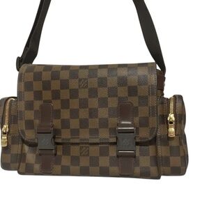 Authentic Louis Vuitton Damier Ebene Melville Messenger, Brown